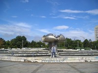 2016.09.19 The Fountain of Friendship (Fontána Družba) between Russians and (Czecho)Slovaks in Bratislava is as much neglected as the friendship itself. :-(