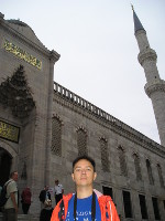 2017.09.30 In front of the entrance to the Blue Sultan Ahmet Mosque (Istanbul, Turkey).