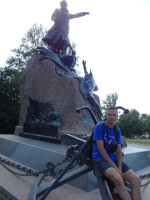 2021.07.11 On an anchor at the monument to Admiral Stepan Osipovich Makarov.