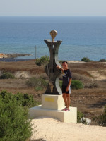 2021.07.29 With one of the “musical” sculptures in the Ayia Napa Sculpture and Cactus Park you can be beautifully photographed against the backdrop of the Mediterranean Sea.