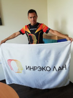 2021.09.08 In a branded “Inreco LAN” T-shirt (and with the company's flag), made especially for the first corporate race as part of the Vladimir “Golden Gate” Half Marathon.