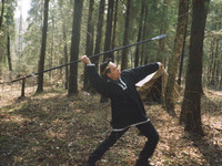 2003-05-10. Король Плимутрок I на охоте.
