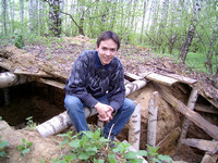 2003-05-15. У заброшенной землянки в берёзовой роще.