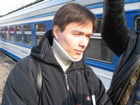 2005-03-24. На перроне Курского вокзала в Москве.