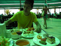 2010-06-02. В обычной жизни я не ем столько, сколько в отелях по системе «всё включено».