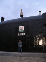 2017-04-28. В Казани рядом с подводной лодкой К-403 «Казань».