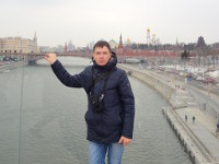 2018-03-26. Парящий мост дал мне возможность подержаться за Большой Москворецкий. 😊