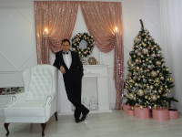 2019-12-29. Интересно, на какой бок мне фотогеничней облокачиваться? на этот, правый?