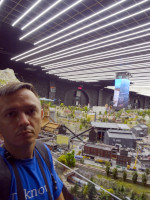 2021-07-11. Первое автофото (selfie) с гранд-макетом «Россия».