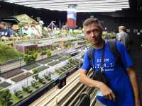 2021-07-11. Первая полноценная фотография (не автофото/selfie) с гранд-макетом «Россия».