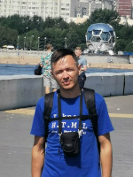 2021-07-11. Сильно щурясь на солнце, но зато на фоне «футбольной» студии «Матч-ТВ» рядом со стадионом «Санкт-Петербург».