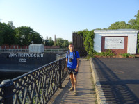 2021-07-11. У входа (вплыва 😊) в Петровский док (1752) в полный рост.