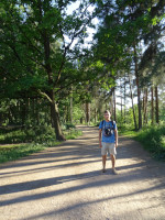 2021-07-12. На зелёной аллее в питерском парке Александрино.