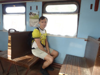 2022-06-05. Russians began to get used to uncomfortable seats (in which, despite the presence of a backrest, you can never relax your back 🙁) in railway wagons long before the “Russian Railways” legal entity appeared…