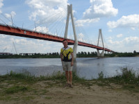 2022-06-10. From the series “Me and the Great Ones”. 😇 Because the Murom Bridge is really great – in 2013 it was recognized as the most beautiful bridge in Russia! 😍