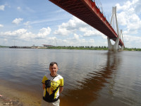 2022-06-10. Under the beautiful and reliable Murom Bridge in a T-shirt with Vladimir's symbol.