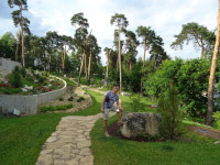 2022-06-13. Stone conqueror 😁 thanks to the energy of coffee (in my hand) in Vladimir's private (!) Sosenki Park.