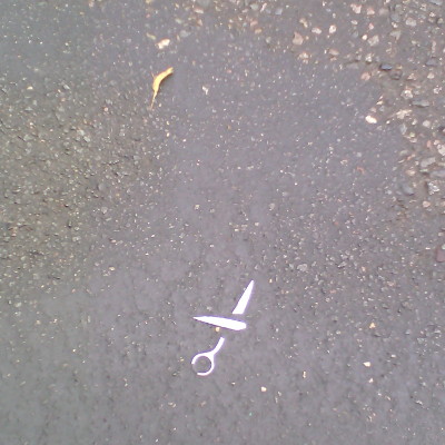 Ножницы в асфальте (г. Владимир) Ножницы в асфальте (г. Владимир)