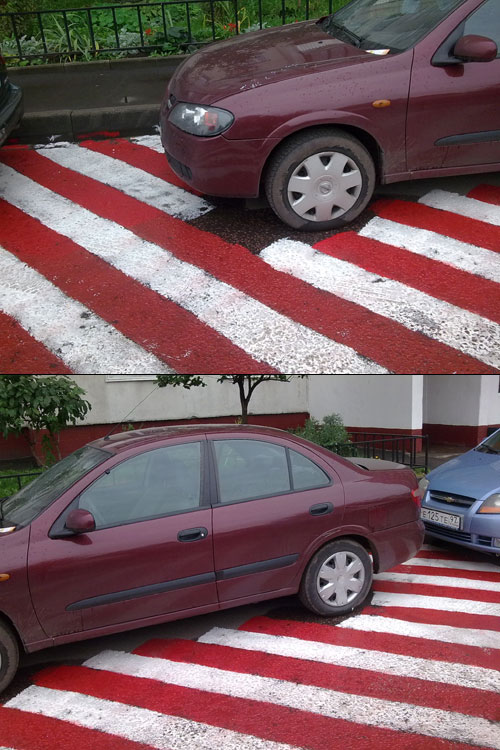 Selective Red'n'White Painting of a Road (Moscow, Russia)