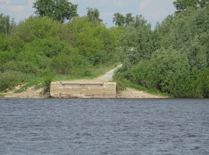 Дорога в реку (Владимирская обл., г. Муром) Дорога в реку (Владимирская обл., г. Муром)