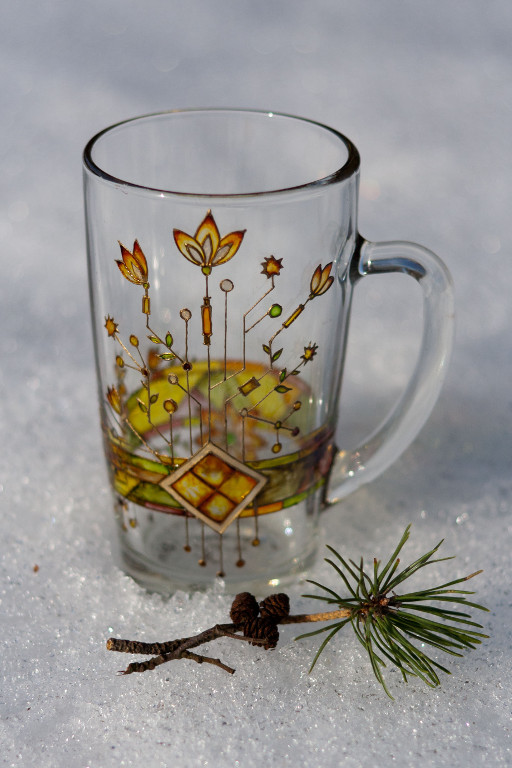 Technology of Flowering 
(glass painting, 2015)