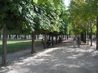 У Лувра