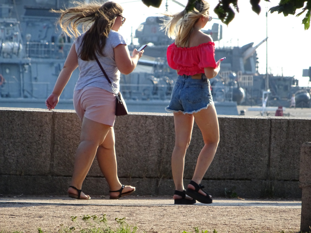 All Shapes Are Addicted to Smartphones