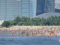 Дубай? Сочи? Санкт-Петербург!