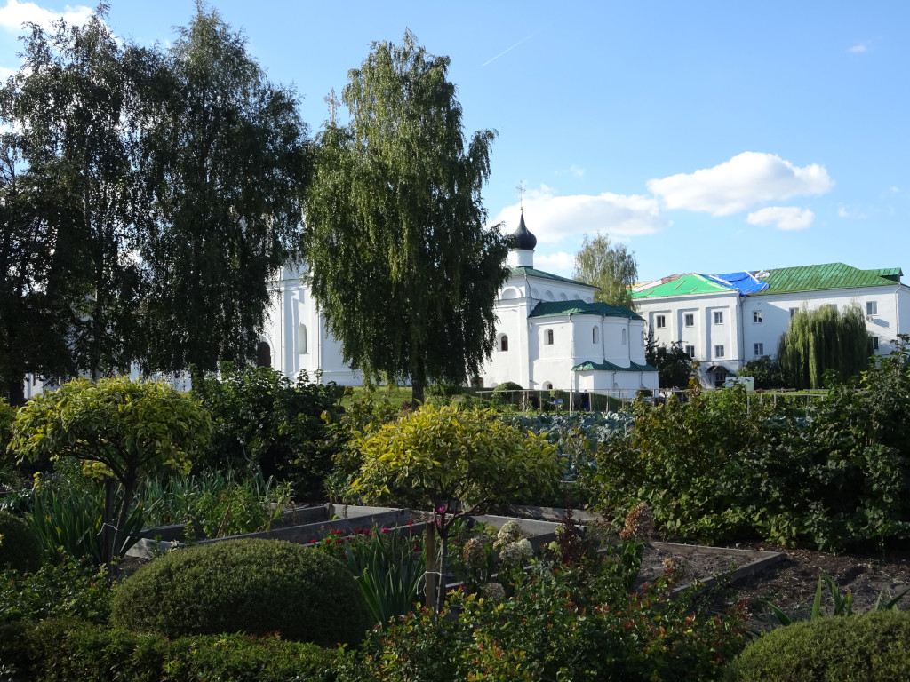 Огород Спасо-Преображенского мужского монастыря