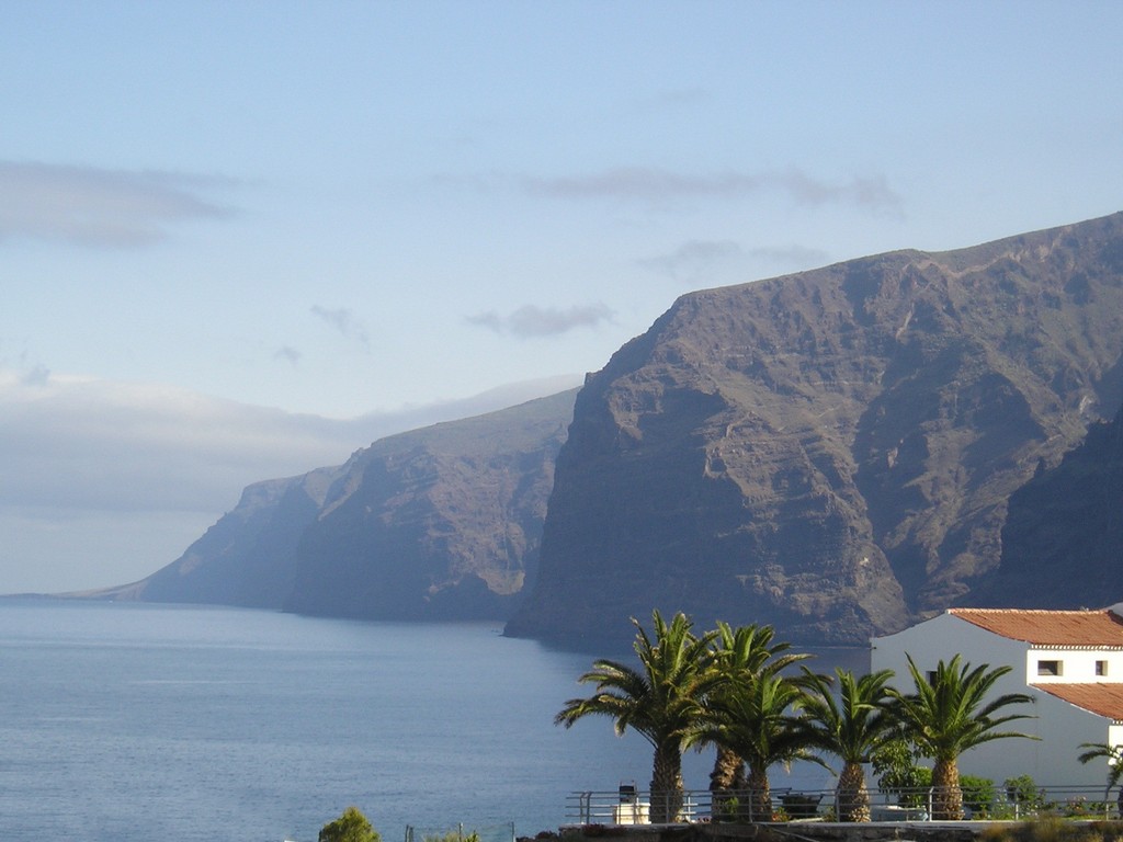 Los Gigantes vs. Little Palms