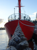 Маяк на буксире