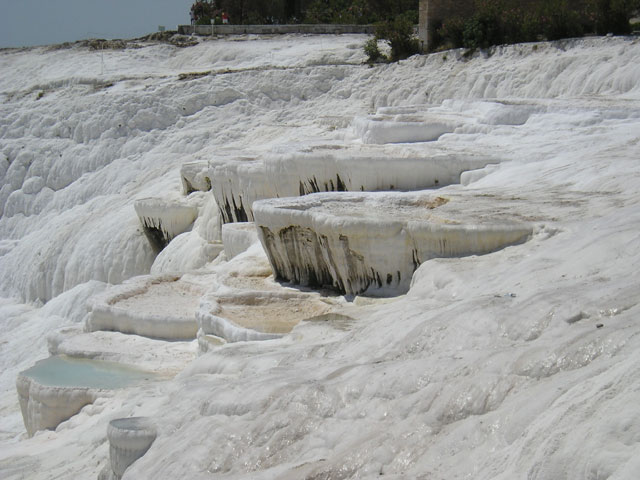 Snow-White Pamukkale
