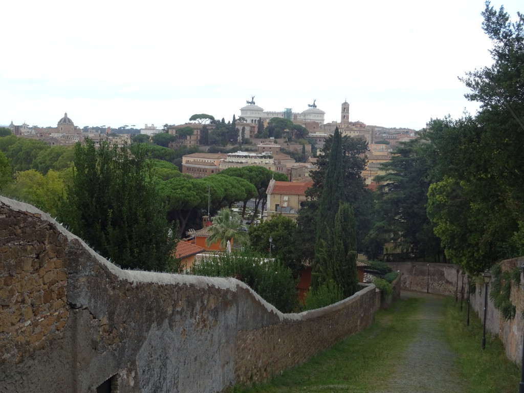 Road from the Orange Garden to Vittoriano