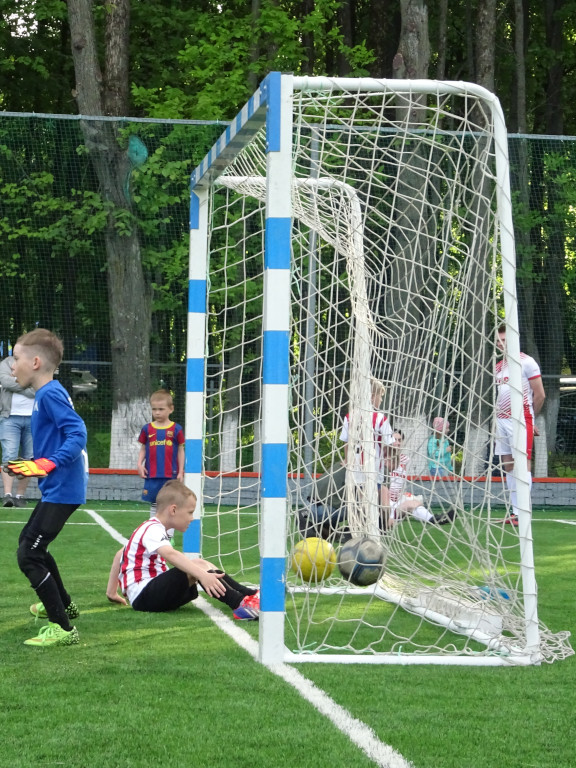 While the Goalkeeper Is on Goal, Someone Behind Him Scores 2 Goals