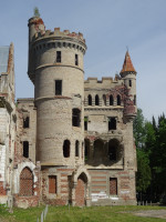Khrapovitsky Castle