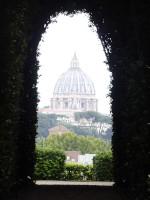 Ватикан через Мальтийский орден из Италии