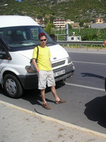 2010.06.04 Waiting for a wheel replacement for the bus going to Alanya (Turkey).