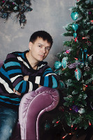/201.60.10 Me and the New Year's tree after celebrating 2016. 
© 2016 Lianess.ru at the FotoHan.ru studio