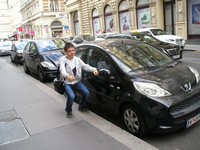 /201.60.91 I have just met a car in Vienna that looks like exactly our first one, Peugeot 107.