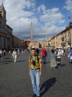 2019.10.03 На площади Навона (Piazza Navona) с возвышающимся в её середине египетским обелиском (81 – 96 годы) и фонтаном 4-х рек (Fontana dei Quattro Fiumi, 1647 – 1651).