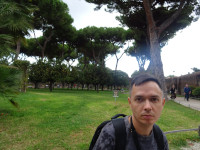 2019.10.05 Почему-то грустный, но на самом деле был доволен, что добрался до Апельсинового сада (Giardino degli Aranci) Рима.