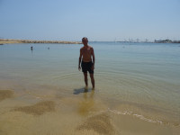2021.08.01 Отдыхающий на пляже Limassol Marina цвета его песка. 😊