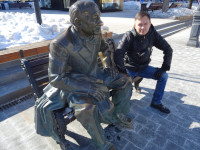 2022.03.16 For (though not born, but quite by the term of life) Vladimirite, Evgeny Evstigneev, sitting on the Theater Square of Nizhny Novgorod (Russia), is symbolic as he played in the Vladimir Academic Drama Theater in 1951 – 1955.