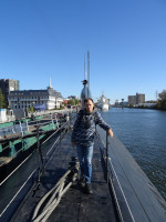 2022.10.10 На верхней, внешней палубе дизель-электрической подводной лодки Б-413 “Foxtrot” проекта 641, с другой стороны её рубки, после того, как я вылез изнутри.