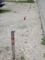 Столбики и цепочки на общей территории