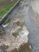 Ямы на придомовой дороге Юбилейной улицы
