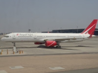 Пассажирский самолёт Boeing 757-200 российской авиакомпании “Royal Flight” с бортовым номером VQ-BTB в аэропорту Хургада (مطار الغردقة الدولي).
