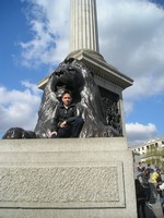 Лондон (London), Трафальгарская площадь (Trafálgar Square). Та же колонна адмирала Нельсона и лев.