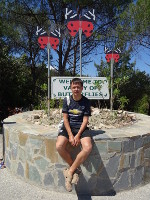 Добро пожаловал в Долину бабочек (Welcome to [the] Valley of Butterflies, Κοιλάδα των Πεταλούδων) на острове Родос (Ρόδος).