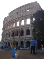 Я всю жизнь до этого момента мечтал сфотографироваться с Колизеем (Colosseus, 72 – 80 годы) – и вот мечта сбылась! 😊